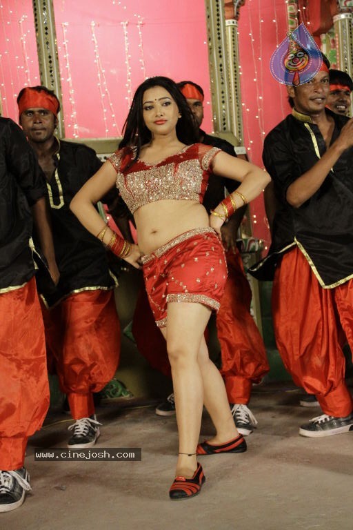 Swethabasu Prasad Spicy Gallery - 169 / 185 photos