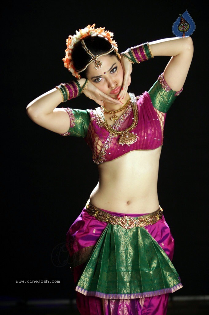 Tamanna New Hot Gallery - 14 / 140 photos