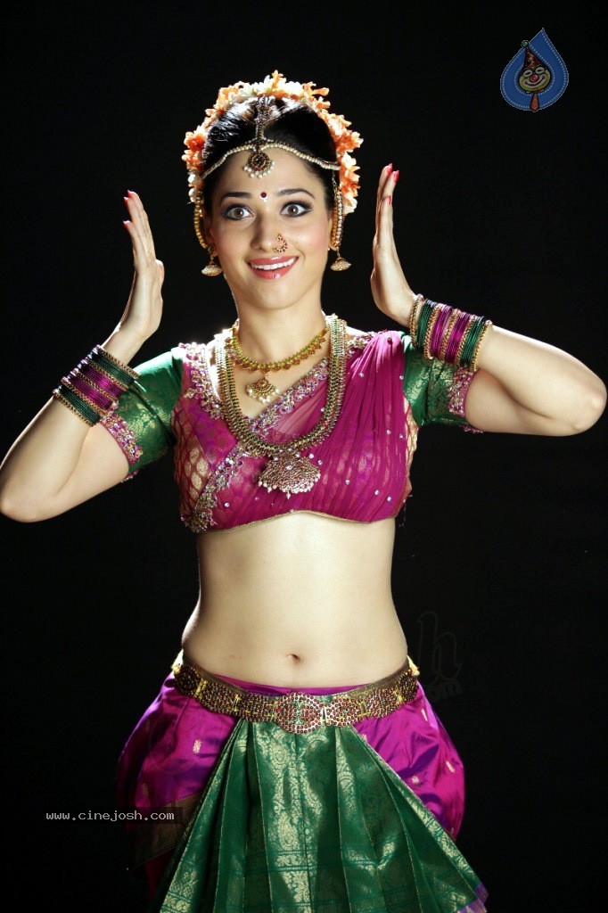 Tamanna New Hot Gallery - 26 / 140 photos