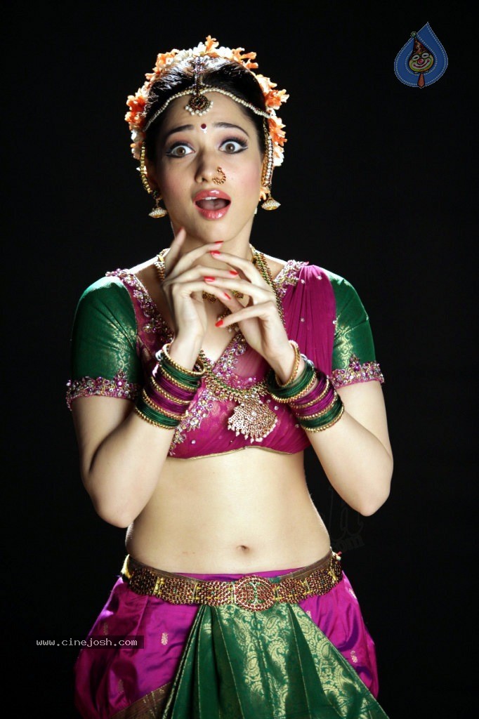Tamanna New Hot Gallery - 34 / 140 photos