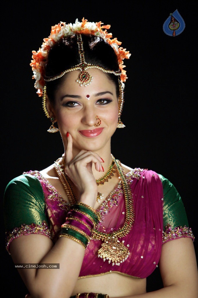 Tamanna New Hot Gallery - 96 / 140 photos