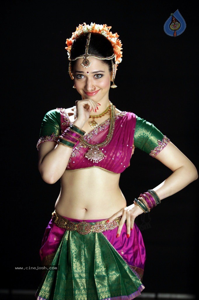 Tamanna New Hot Gallery - 123 / 140 photos