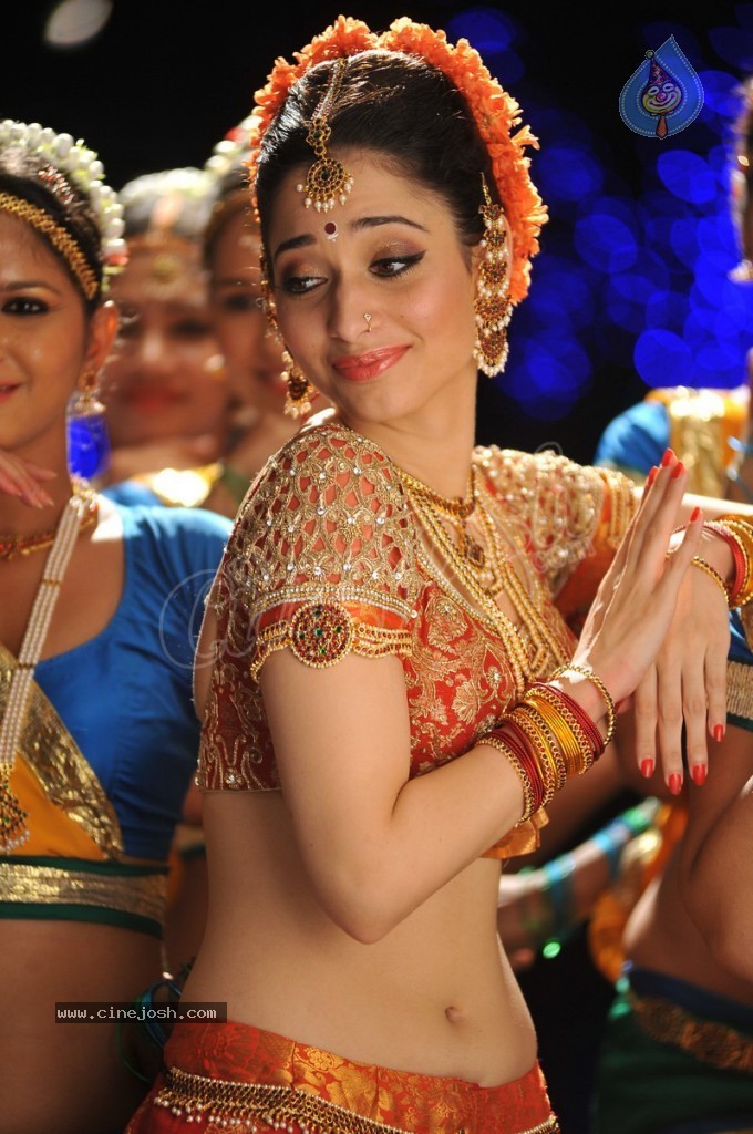 Tamanna New Hot Pics - 3 / 35 photos