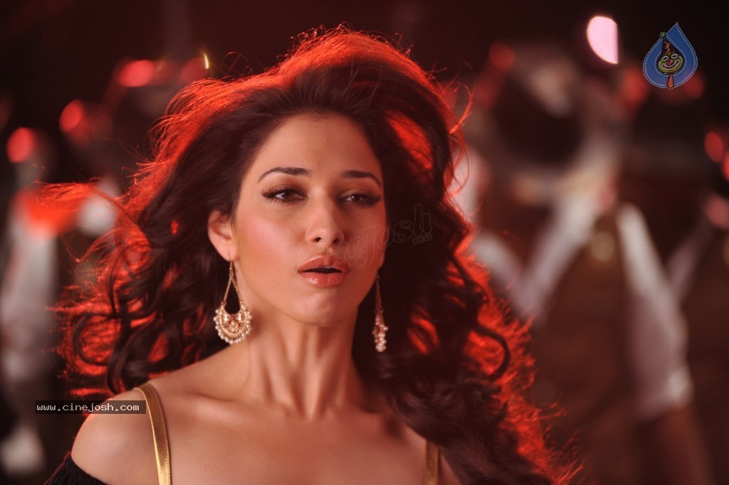 Tamanna New Spicy Stills - 48 / 113 photos