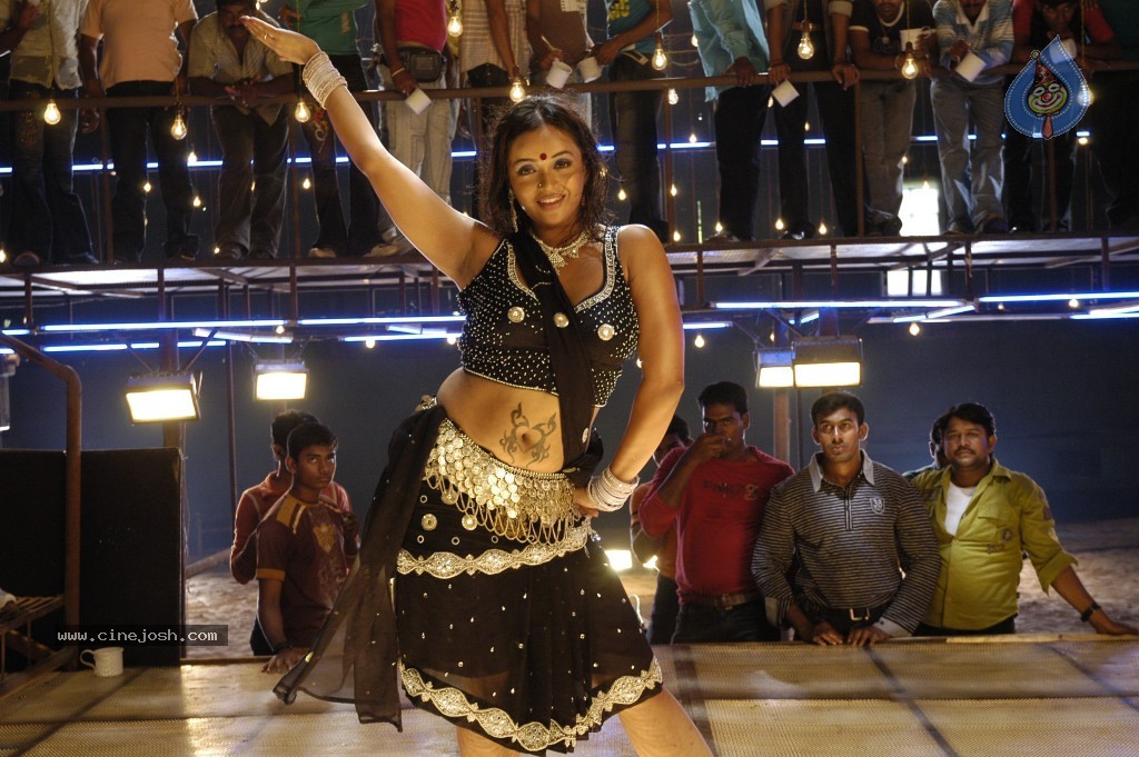 Tanu Roy Hot Gallery - 44 / 90 photos