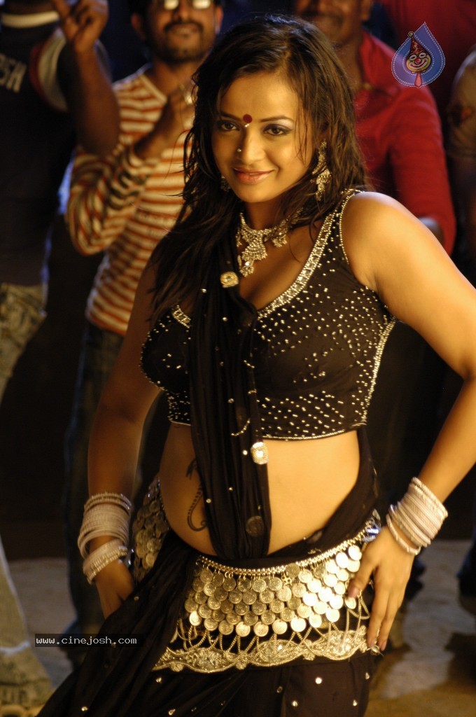 Tanu Roy Hot Gallery - 71 / 90 photos