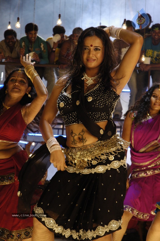 Tanu Roy Hot Gallery - 86 / 90 photos