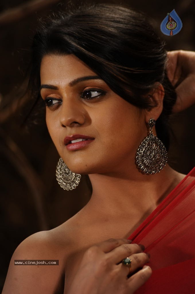 Tashu Kaushik Hot Photos - 26 / 88 photos