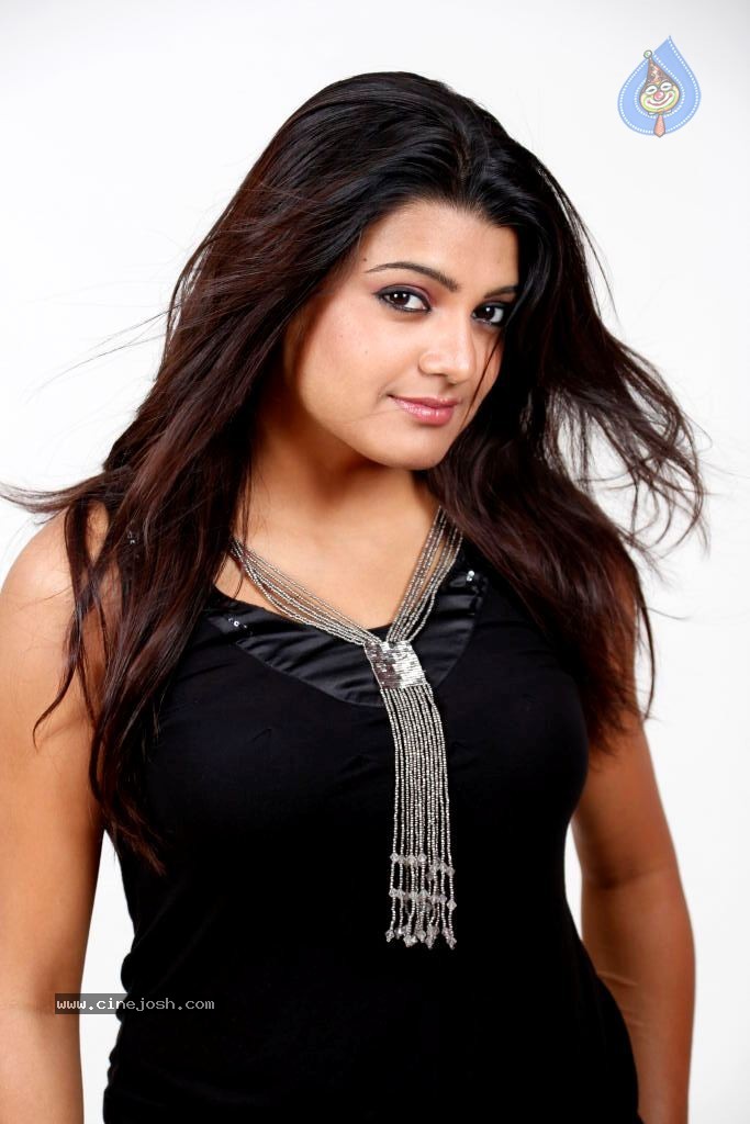 Tashu Kaushik Hot Stills - 55 / 65 photos