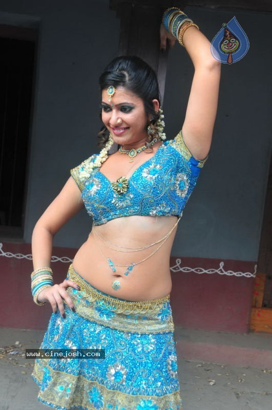 Taslima Sheik Spicy Gallery  - 21 / 57 photos