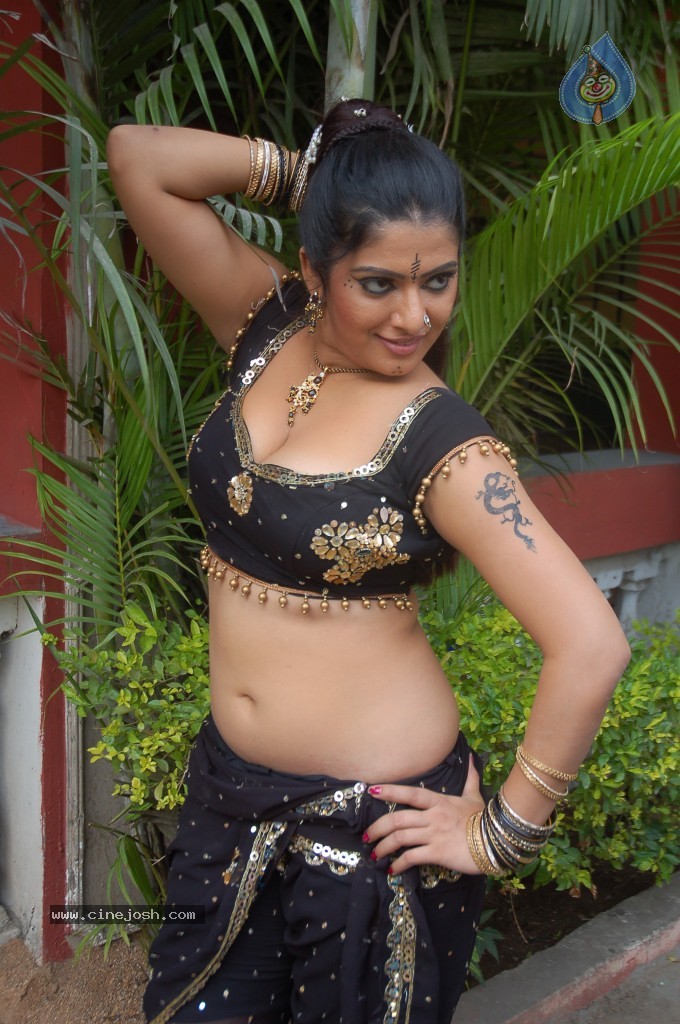 Taslima Sheik Spicy Stills - 8 / 97 photos