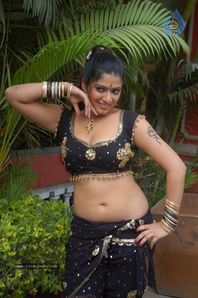 Taslima Sheik Spicy Stills - 38 / 97 photos