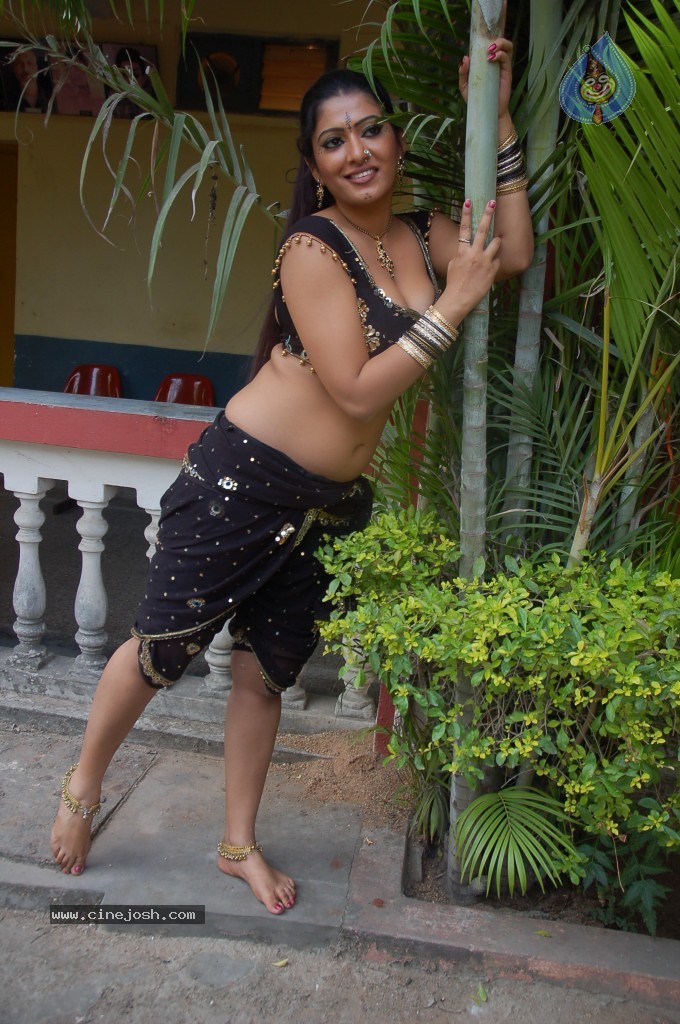 Taslima Sheik Spicy Stills - 59 / 97 photos
