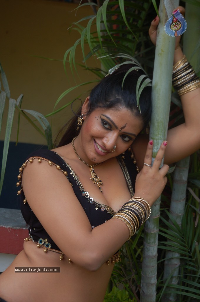 Taslima Sheik Spicy Stills - 67 / 97 photos