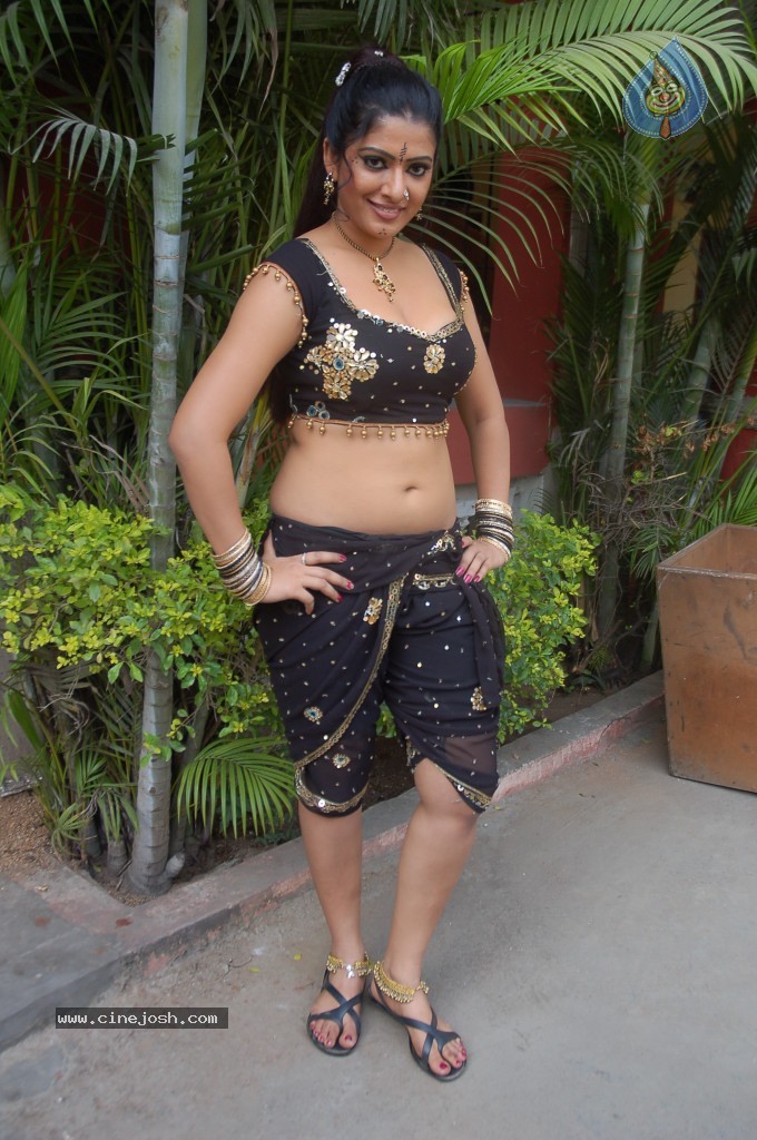 Taslima Sheik Spicy Stills - 75 / 97 photos