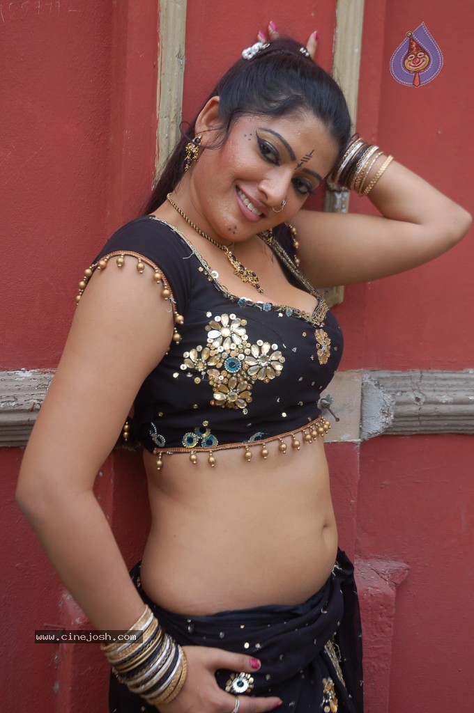 Taslima Sheik Spicy Stills - 81 / 97 photos