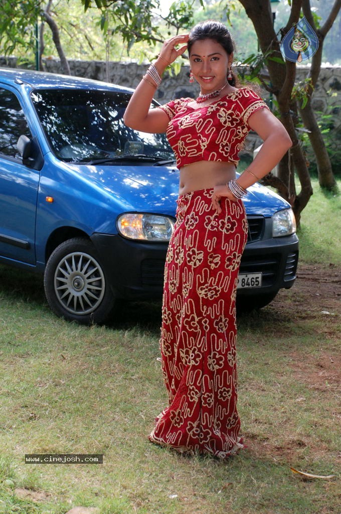 Thenmozhi Thanjavur Movie Hot Stills - 2 / 52 photos