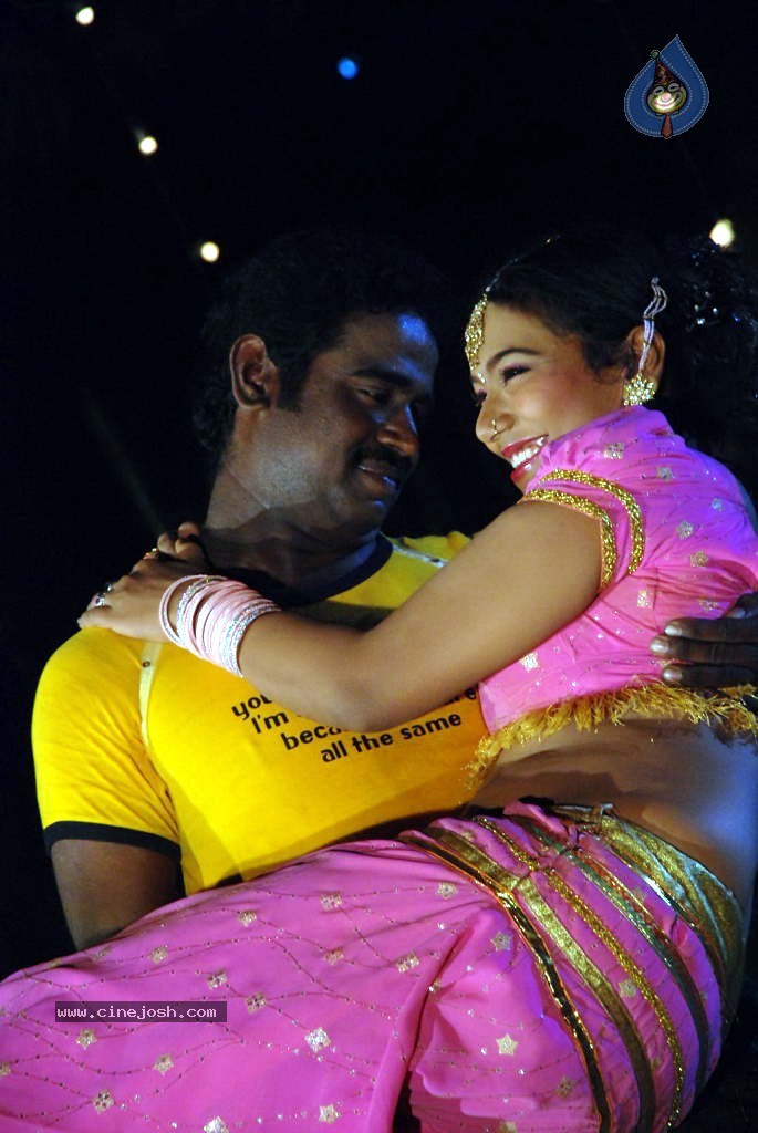 Thenmozhi Thanjavur Movie Hot Stills - 6 / 52 photos