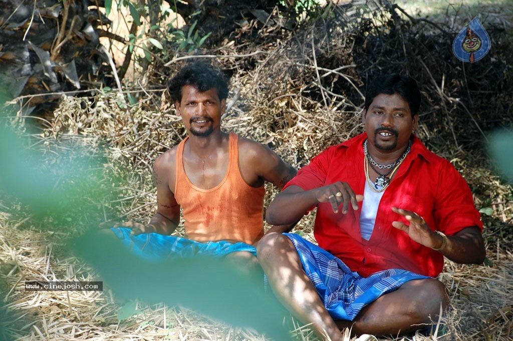 Thenmozhi Thanjavur Movie Hot Stills - 9 / 52 photos