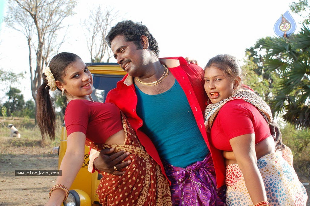Thenmozhi Thanjavur Movie Hot Stills - 51 / 52 photos