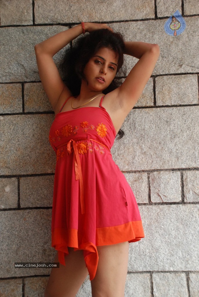 Uyir Ezhuthu Tamil Movie Spicy Stills - 49 / 65 photos