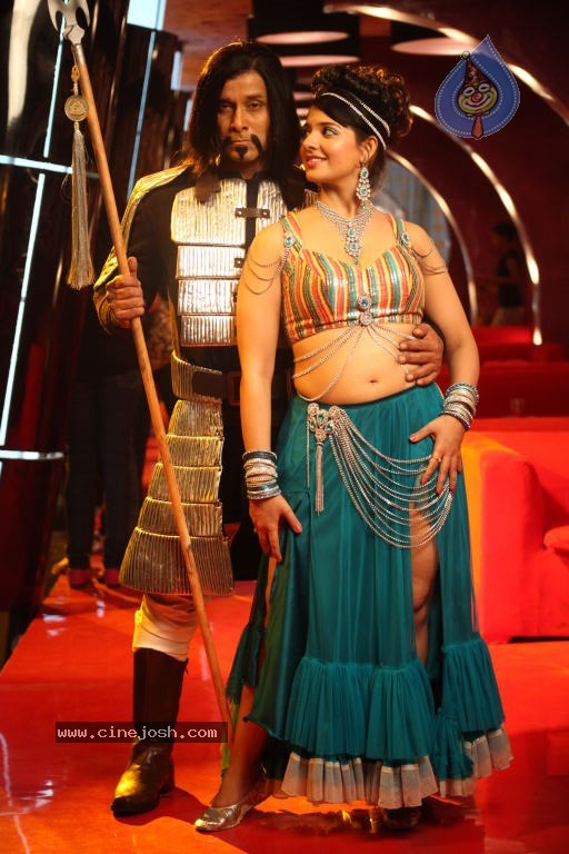 Veedinthe Movie Spicy Song Stills - 9 / 83 photos