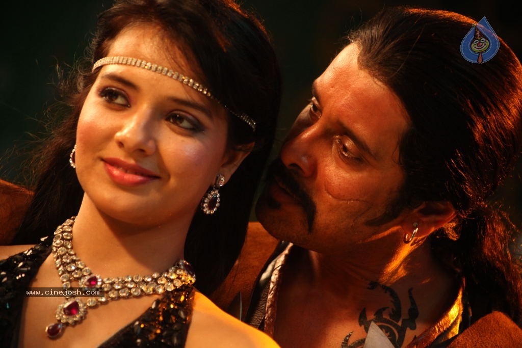 Veedinthe Movie Spicy Song Stills - 34 / 83 photos