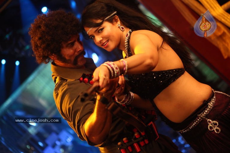 Veedinthe Movie Spicy Song Stills - 38 / 83 photos