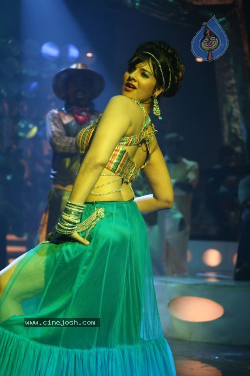 Veedinthe Movie Spicy Song Stills - 42 / 83 photos