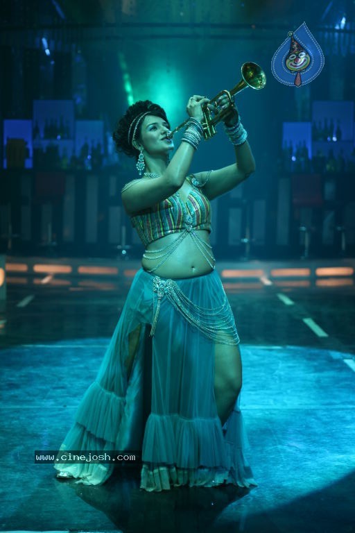 Veedinthe Movie Spicy Song Stills - 57 / 83 photos