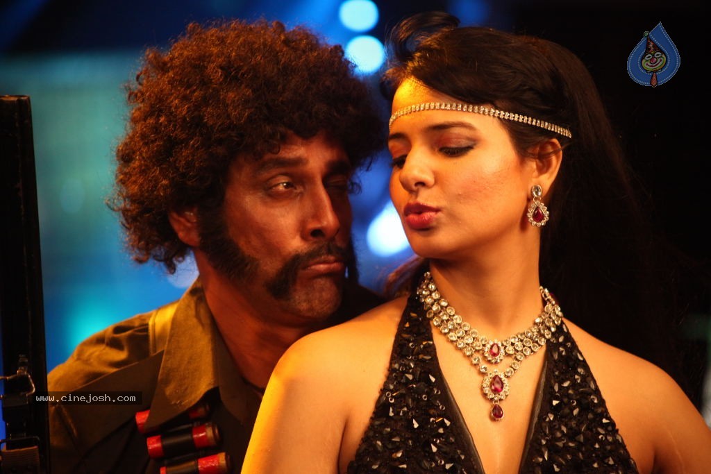 Veedinthe Movie Spicy Song Stills - 74 / 83 photos