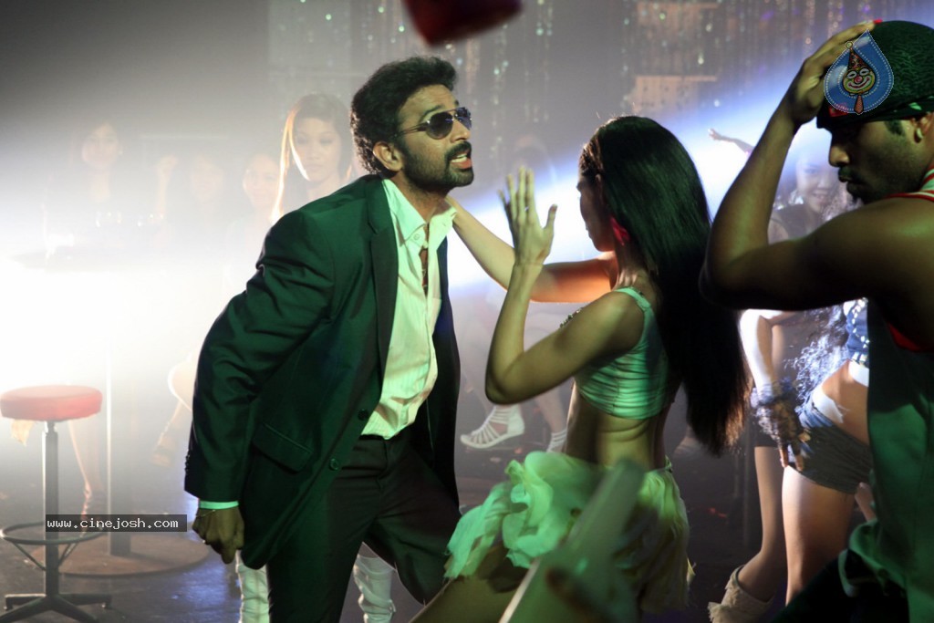 Vetadu Ventadu Movie Item Song Stills - 80 / 105 photos