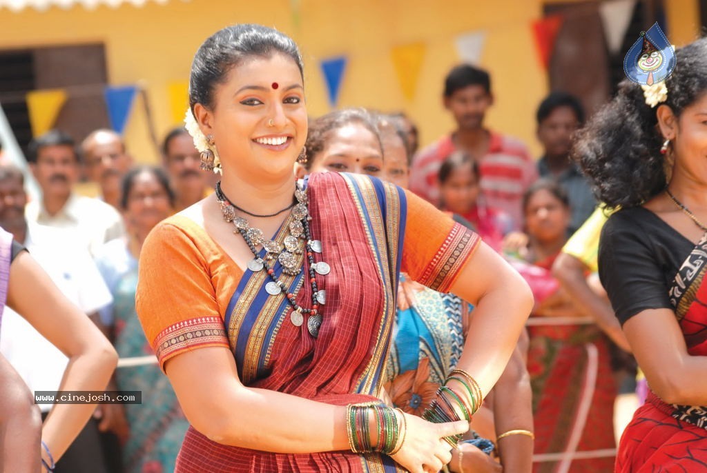 Vettaiyadu Tamil Movie Spicy Stills - 6 / 12 photos