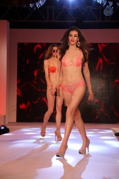 Madhur Bhandarkar Calendar Girls Fashion Show Photos - 49 of 83