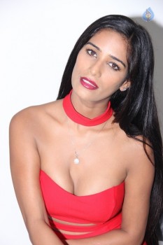 Poonam Pandey Hot Pics - 24 of 31