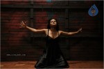 Reema Sen Spicy Stills In Yuganiki Okkadu Movie - 24 of 29