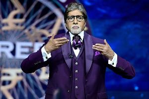 Amitabh Bachchan shares KBC progress