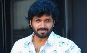 Anil Ravipudi Showcases His Singing Talent