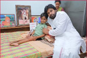 Pawan Kalyan Met And Fulfilled His Fans Wish
