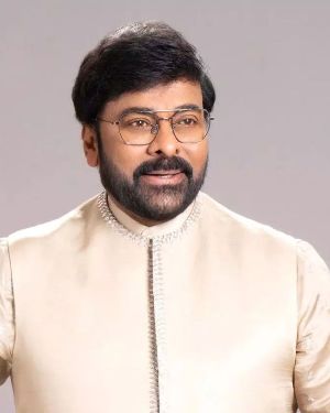 Speculation increasing on Chiranjeevi political reentry