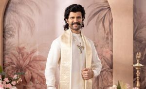Vijay Devarakonda should introspect immediately
