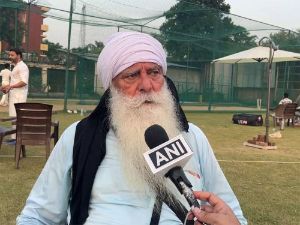 Yuvraj Singh Father Derogatory Remarks In Rashii Khanna Series
