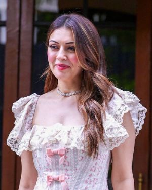 Hansika eyeing Tollywood return