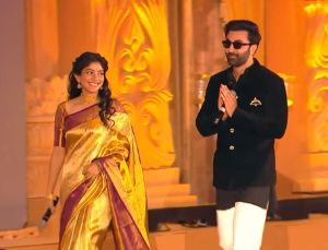 Ranbir Apologised At Ramayana Event
