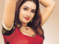 Laya Earns More Than She Earned in Films 