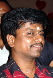 Murugadoss gets back to his roots