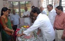 YS Jagan paying homage to Eshwar