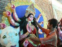 5 Durga devotees killed in road mishap