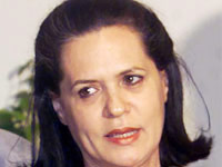 Sonia promises help for flood-hit AP