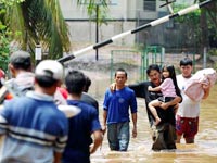 Flood-hit areas turned grounds for infections